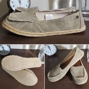 ✌ 5/$10 | LEVI STRAUSS | Slip On | NWOT | 1668